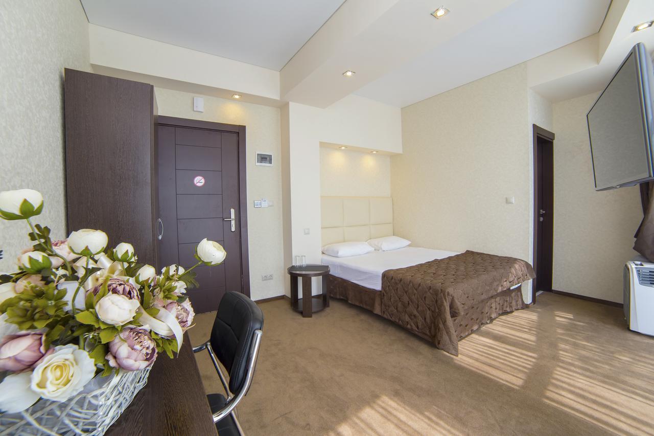 Grand Hotel Gagra Exterior foto