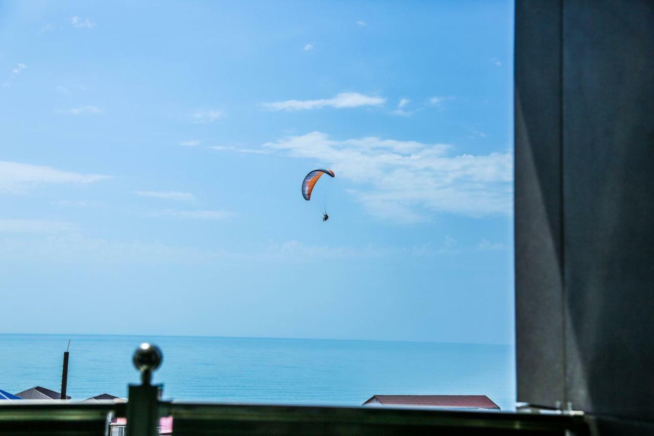 Grand Hotel Gagra Exterior foto